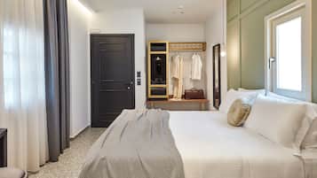 Phòng đôi Superior | Két bảo mật tại phòng, trang trí khác biệt