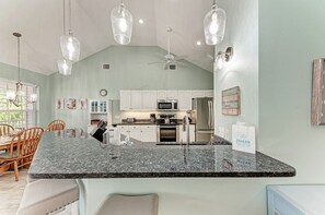 Refrigerador, parrilla de estufa y lavavajillas 