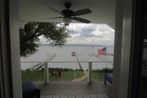 3314 Highland Ave. 4 Bedroom Home by RedAwning