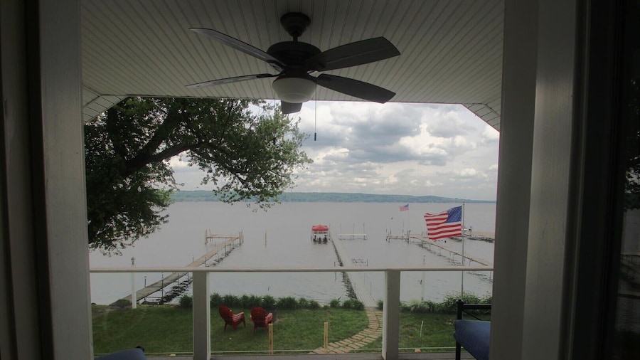 3314 Highland Ave. 4 Bedroom Home by RedAwning