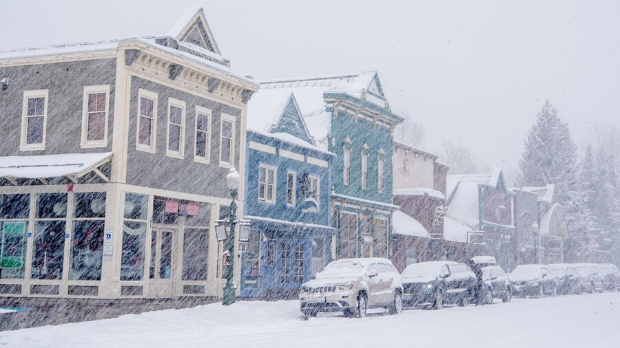 Updated 1 Bedroom In Mountaineer Square Condo - No Cleaning Fee! by RedAwning