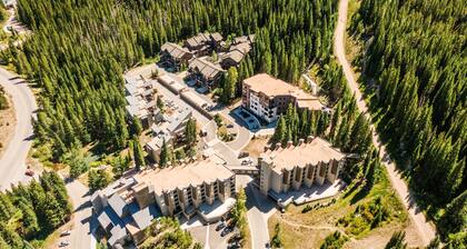 Iron Horse C5083 Studio Bedroom Condo by RedAwning