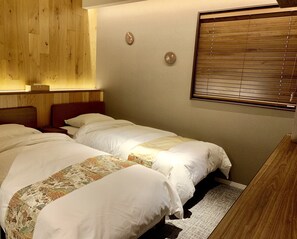 Twin Room, Non Smoking - Asakusa Kaminarimon Takenoyado (Tokyo)