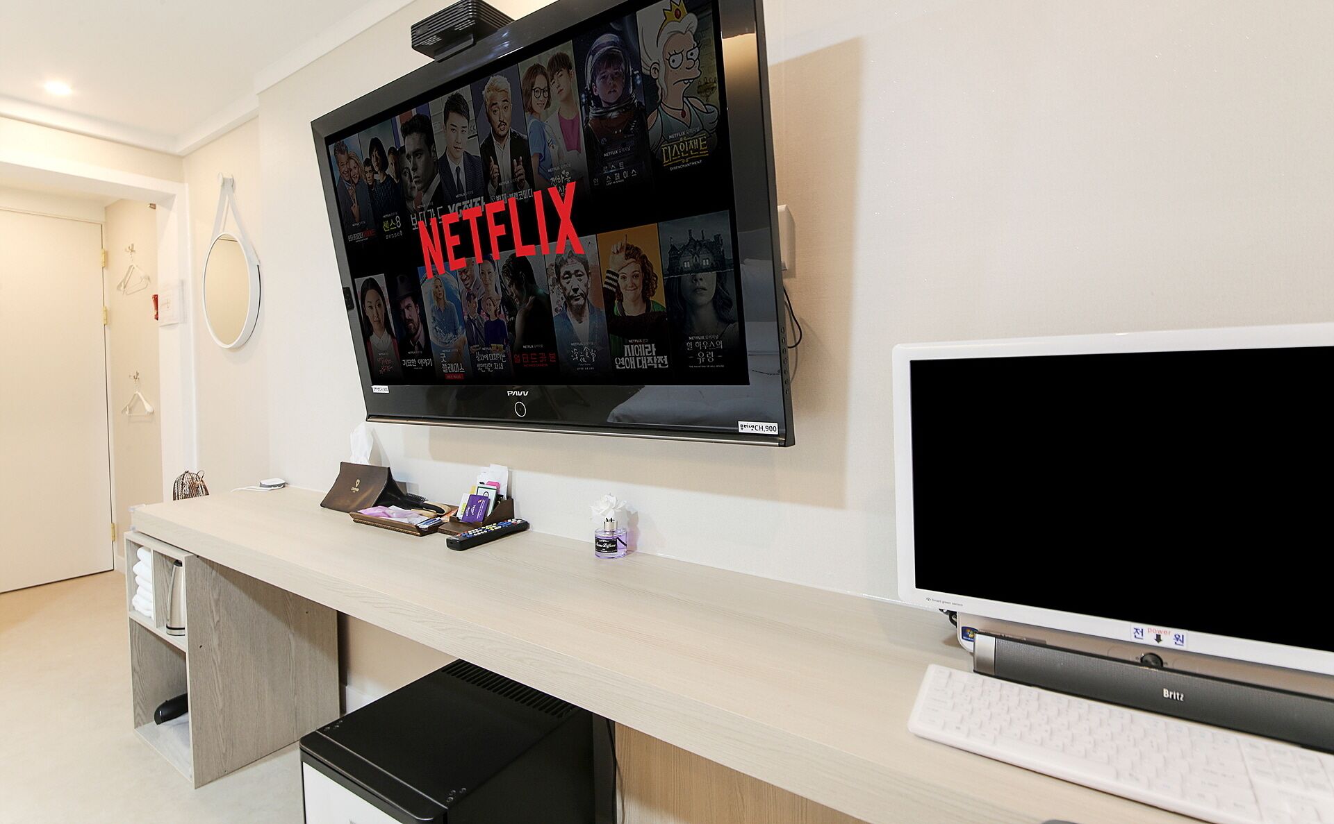 Deluxe Double Room | Free minibar, desk, laptop workspace, free WiFi