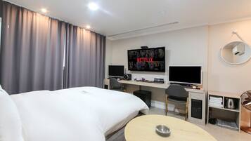 Luxury Double Room | Free minibar, desk, laptop workspace, free WiFi