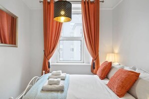 2 Schlafzimmer, Bügeleisen/Bügelbrett, Reisekinderbett, WLAN