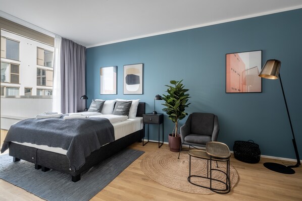 One-Bedroom Suite | Ameublement unique, bureau, espace de travail pour ordinateurs portables