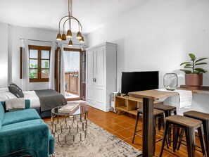 Studio with terrace | Living area