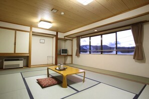 Traditionele kamer, niet-roken (Japanese Style, for 3 People) | Gratis wifi