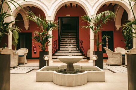 Palacio de San Fernando – Affordable hotel in Utrera