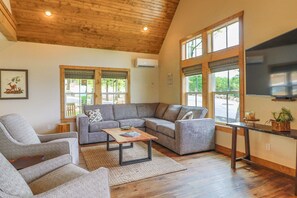 Smart TV, mesa de pingue-pongue