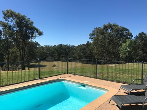 MacArthur Park - stunning, private 4 bedroom house with panoramic views