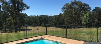 MacArthur Park - stunning, private 4 bedroom house with panoramic views