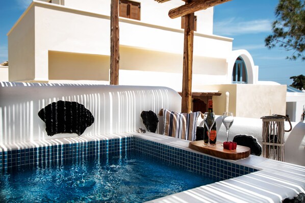 Terrace/patio - Asera Suites Near Kamari Beach (Santorini)