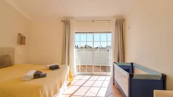 2 Schlafzimmer, Bügeleisen/Bügelbrett, kostenloses WLAN, Bettwäsche