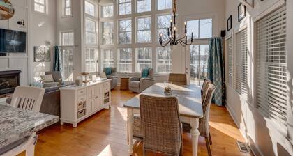 Eagle Roost Chalet - Spacious 4-Bedroom Modern Retreat at Kentucky Lake