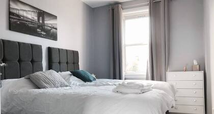 Captivating 2-bed Apartment in Kirkcaldy