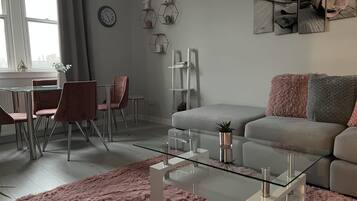 Apartment | Living area