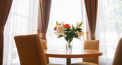 Duke Apart Hotel