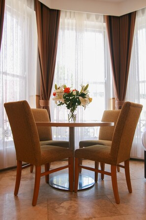 Restauration dans la chambre