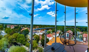 Appartamento panoramico, 1 camera da letto, vista mare | Terrazza/patio