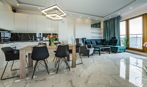 Panoramic Apartment, 2 Bedrooms, Sea View (1)