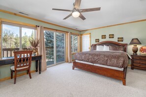 5 habitaciones, tabla de planchar con plancha y cuna de viaje 