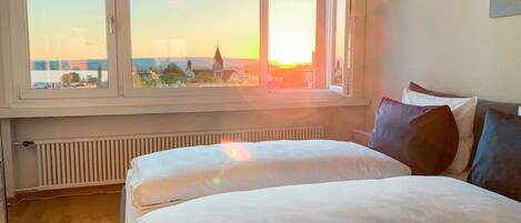 1 bedroom, iron/ironing board, travel cot, free WiFi