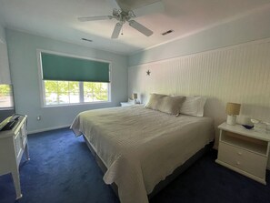 3 bedrooms, iron/ironing board, travel crib, free WiFi