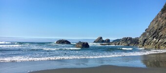 Moonstone Beach Retreat - Beach Lover's Getaway!