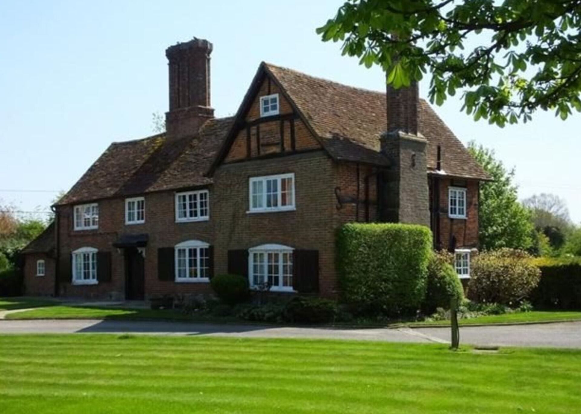 المنشأة من الخارج