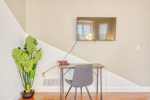 Interior - Sosuite | Foosball 3BR Apt w W/D (Philadelphia)