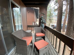 Appart'hôtel, 2 chambres | Balcon