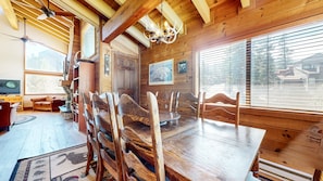 Condo, 2 Bedrooms | Dining