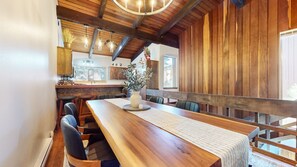Condo, 2 Bedrooms | Dining