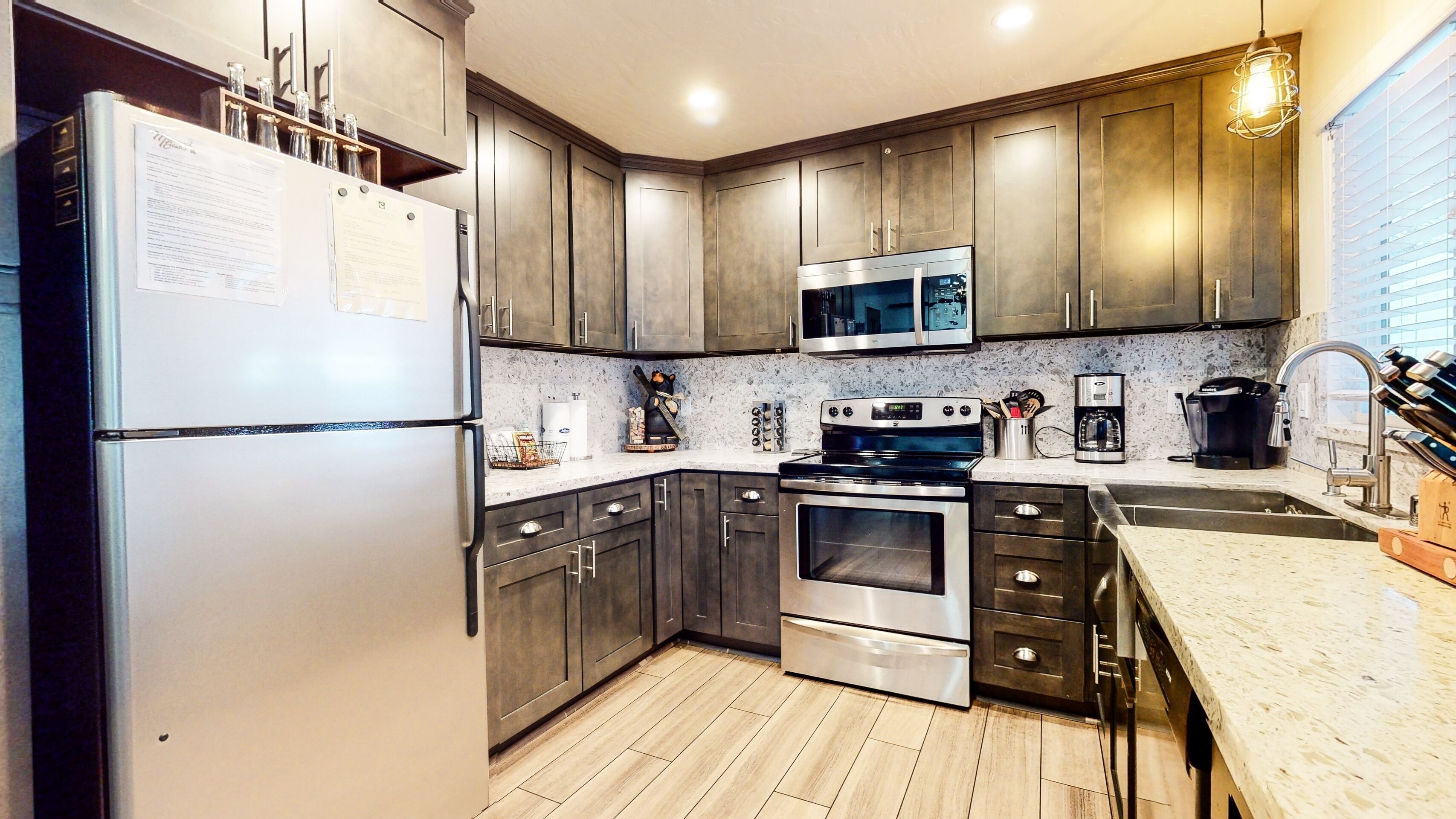 Apartamento, 2 habitaciones | Cocina privada | Frigorífico, horno, cafetera o tetera y tostadora