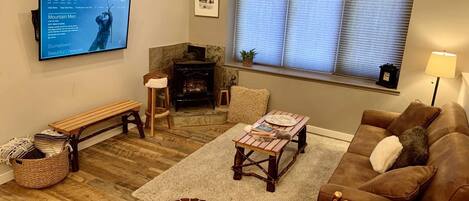 Studio | Living area