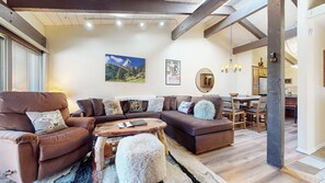 智能電視、壁爐