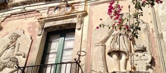 Apartment Sleeps 4 with Pool-Pet & Family Friendly