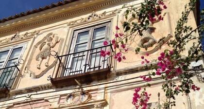 Apartment Sleeps 4 with Pool-Pet & Family Friendly