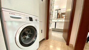 Apartment | Laundry - Spacious 3BR Apt W Balcony & Free Prkg (Luxembourg City)