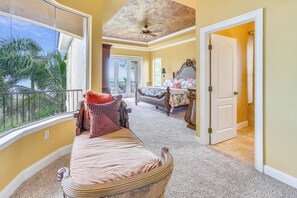 5 slaapkamers, een strijkplank/strijkijzer, gratis wifi, beddengoed