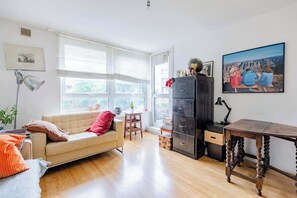 Living area - Cosy 1BDR Flat Near Canary Wharf (London)