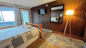 5 bedrooms, WiFi, bed sheets