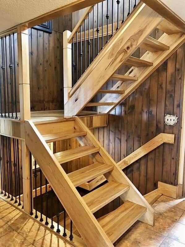 Interior - Land's End 3 - The Yeti's Den - Snowshoe, Sunset Views! (Snowshoe)