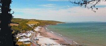 The Lodge - Two Bedroom House, Sleeps 4