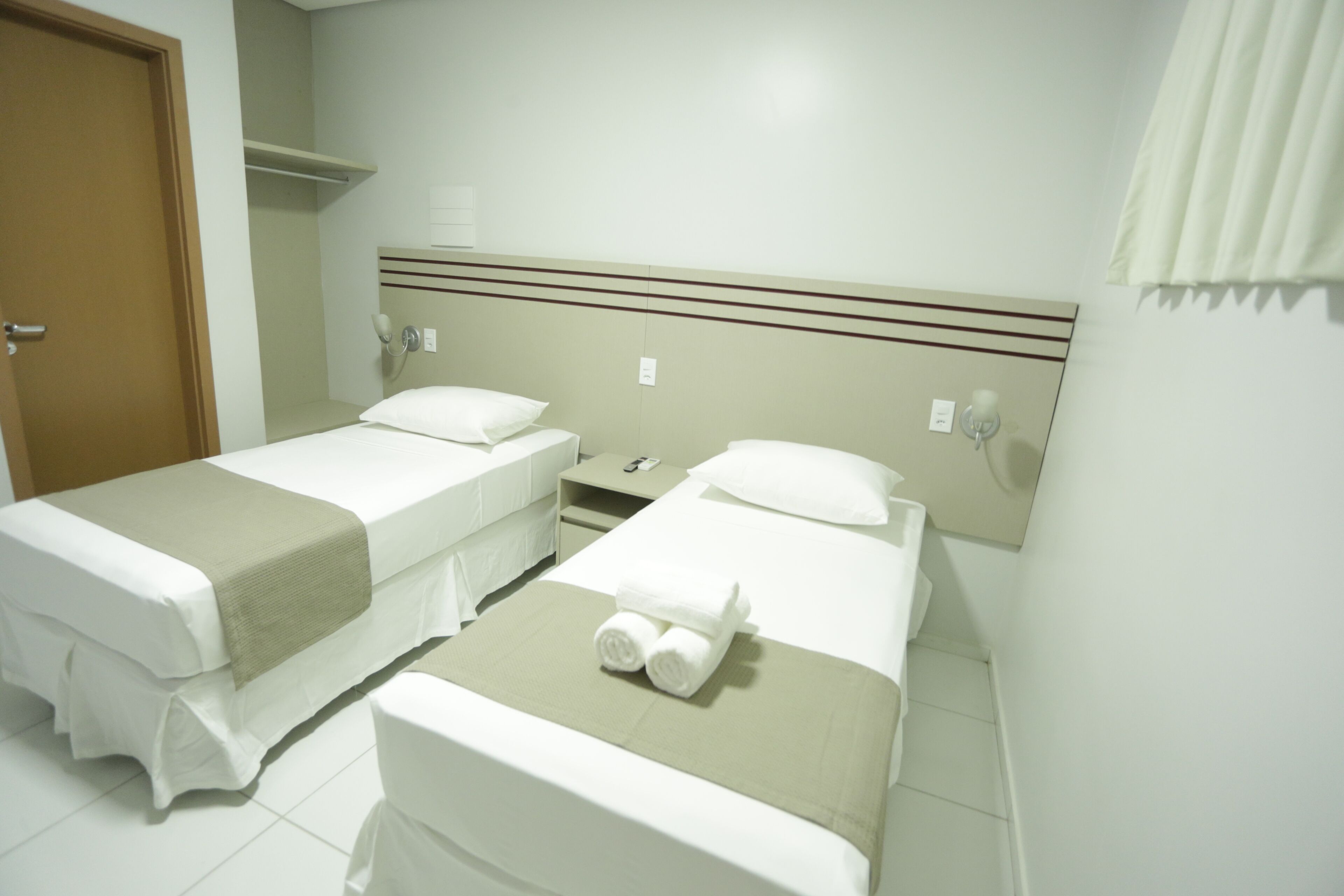 standard double room | 1 bedroom, pillow-top beds, minibar, in-room safe