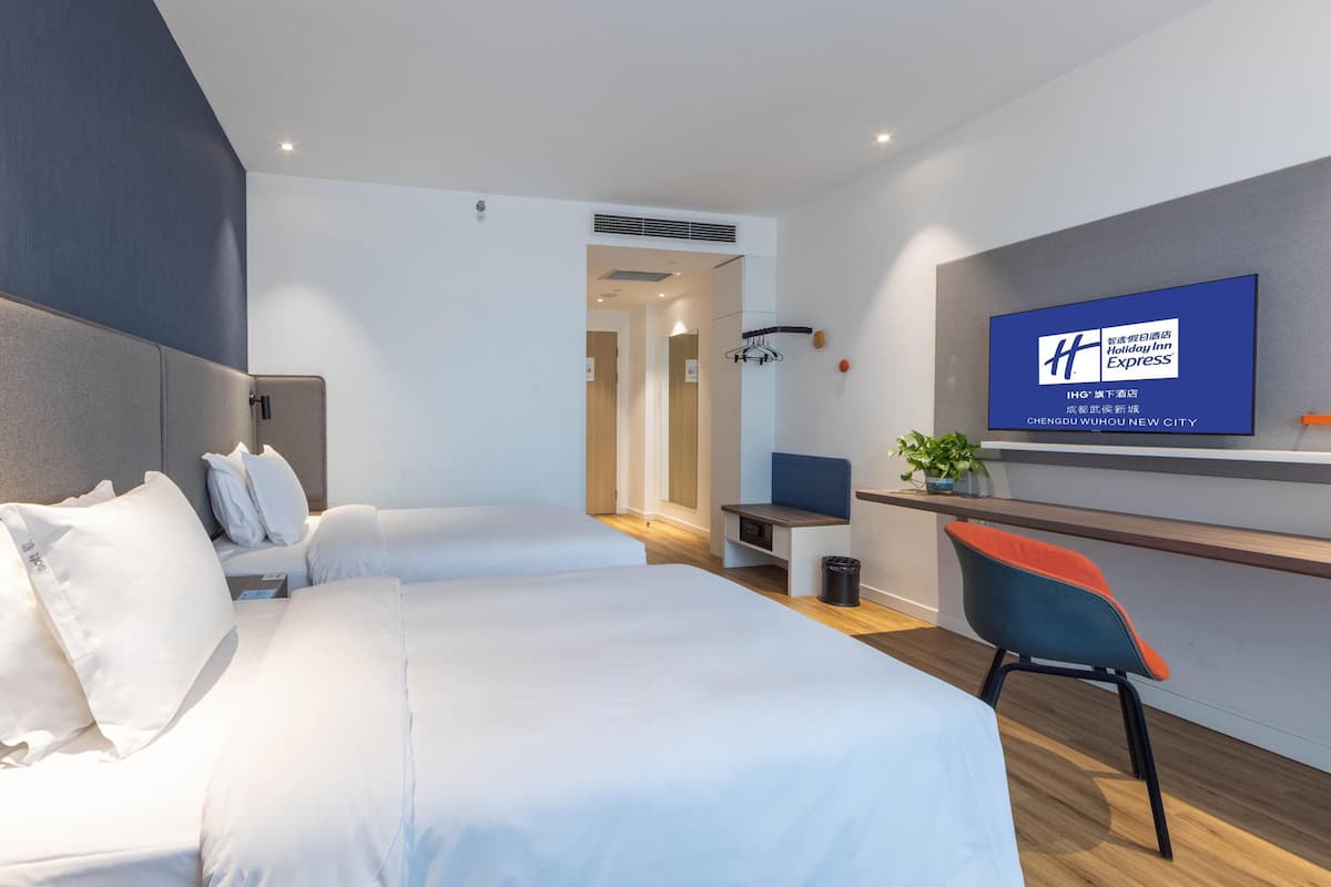 Phòng Tiêu chuẩn, 2 giường đơn, quang cảnh thành phố | Minibar, két bảo mật tại phòng, màn/rèm cản sáng