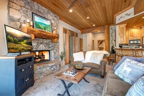 TV, fireplace, DVD player