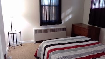 2 slaapkamers, een strijkplank/strijkijzer, wifi, beddengoed